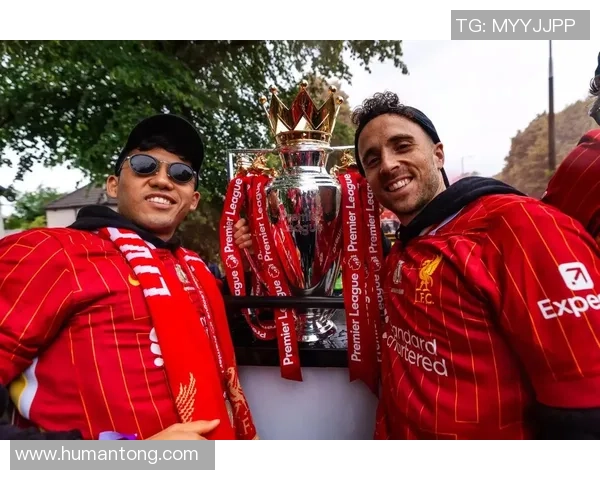 英超传奇球星回顾与精彩瞬间盘点展现足球魅力与激情