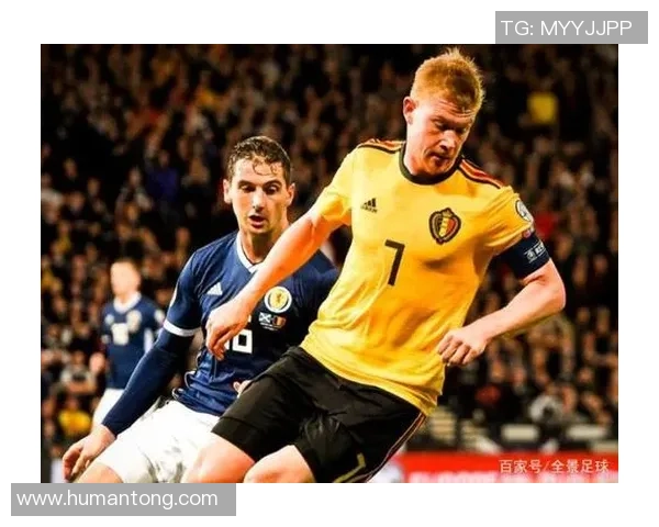 足球明星背包时尚搭配全景展示让你领略潮流与运动的完美结合 足球明星背包时尚搭配全景展示让你领略潮流与运动的完美结合