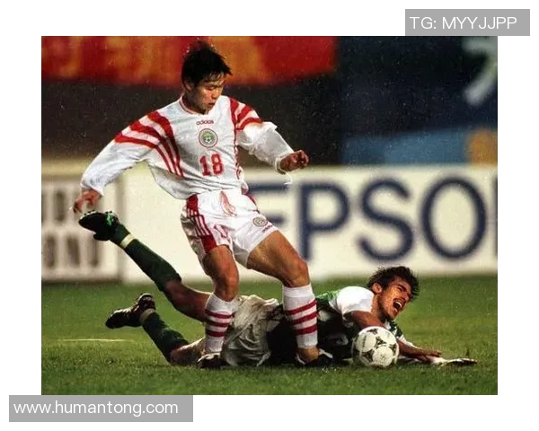 青岛足球明星姚夏的传奇人生与职业生涯回顾